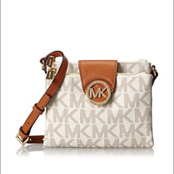 Michael Kors Handbags - michael kors fulton vanilla crossbody